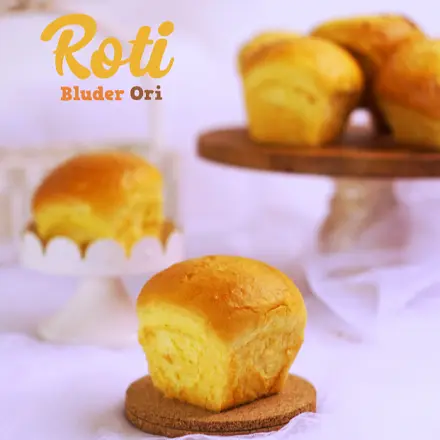 Roti Bluder Ayam Rica